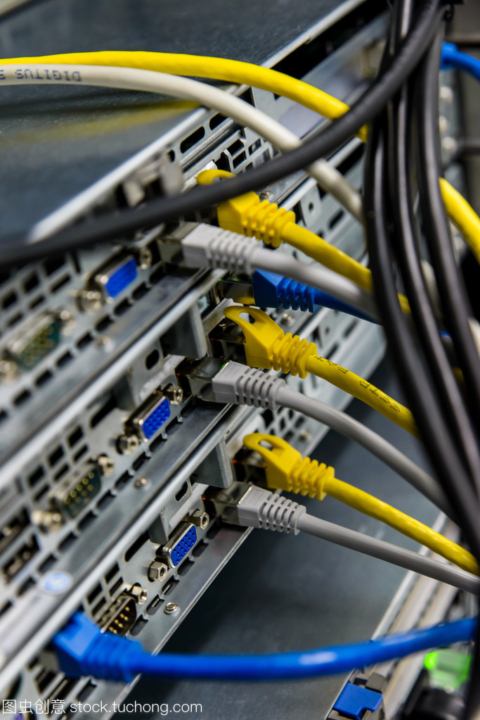 網(wǎng)絡(luò)交換機(jī)與以太網(wǎng)電纜在汽車配件中的應(yīng)用與前景