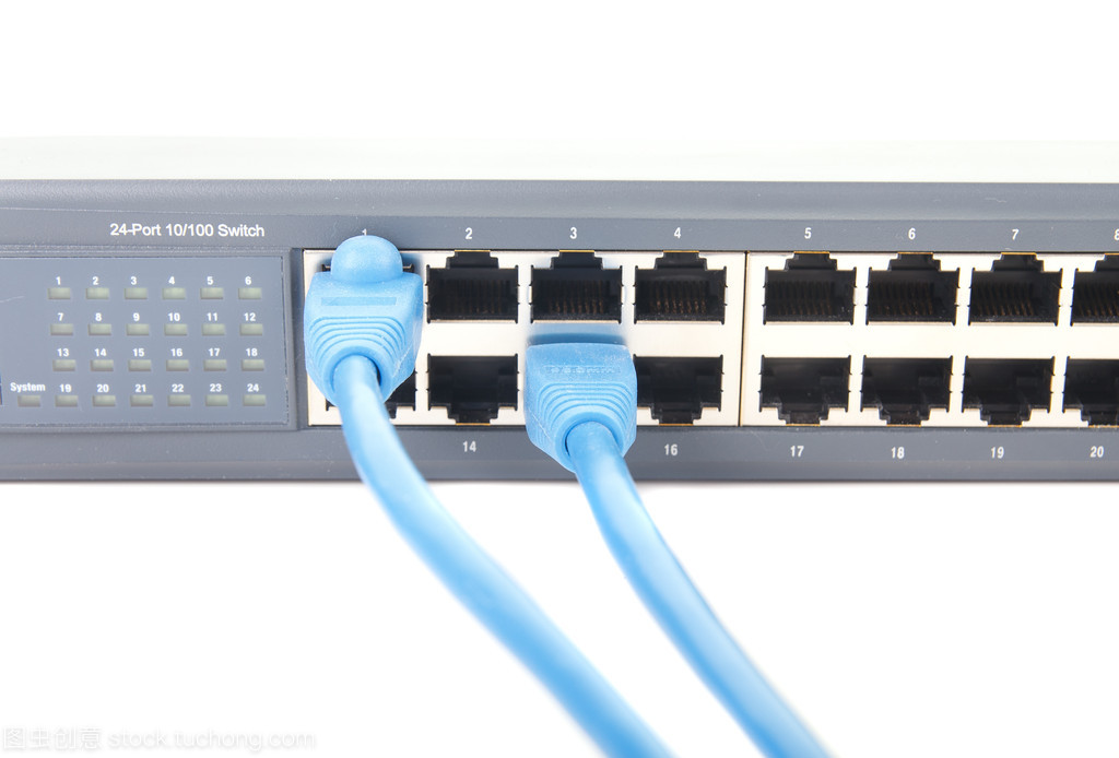 兩個藍貓-5纜線插入網絡交換機與汽車配件的關聯性探析